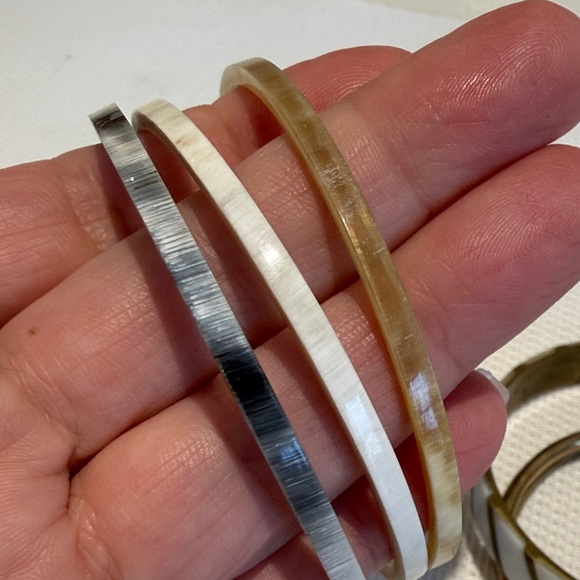Elegant kate spade Gold brass and Cream Bangle Set - Picture 4 of 15
